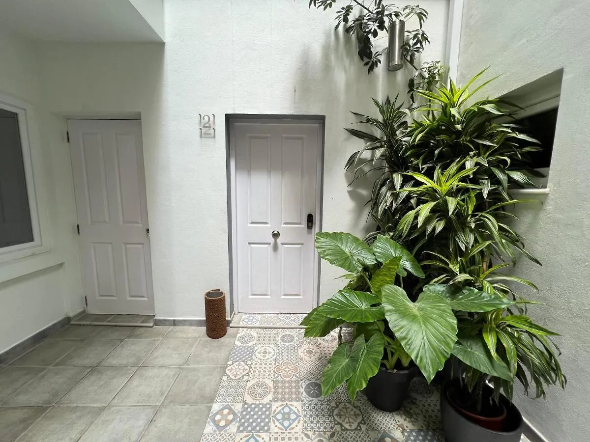 Eclectic 2Br With Shared Terrace Perfect Getaway Apartment Gibraltar
