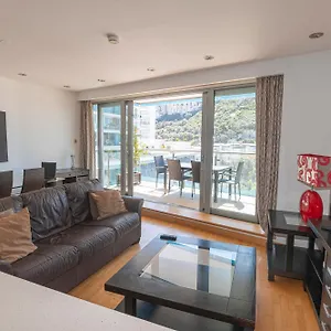 Britain In The Sun At Luxurious Ocean Village Apartment